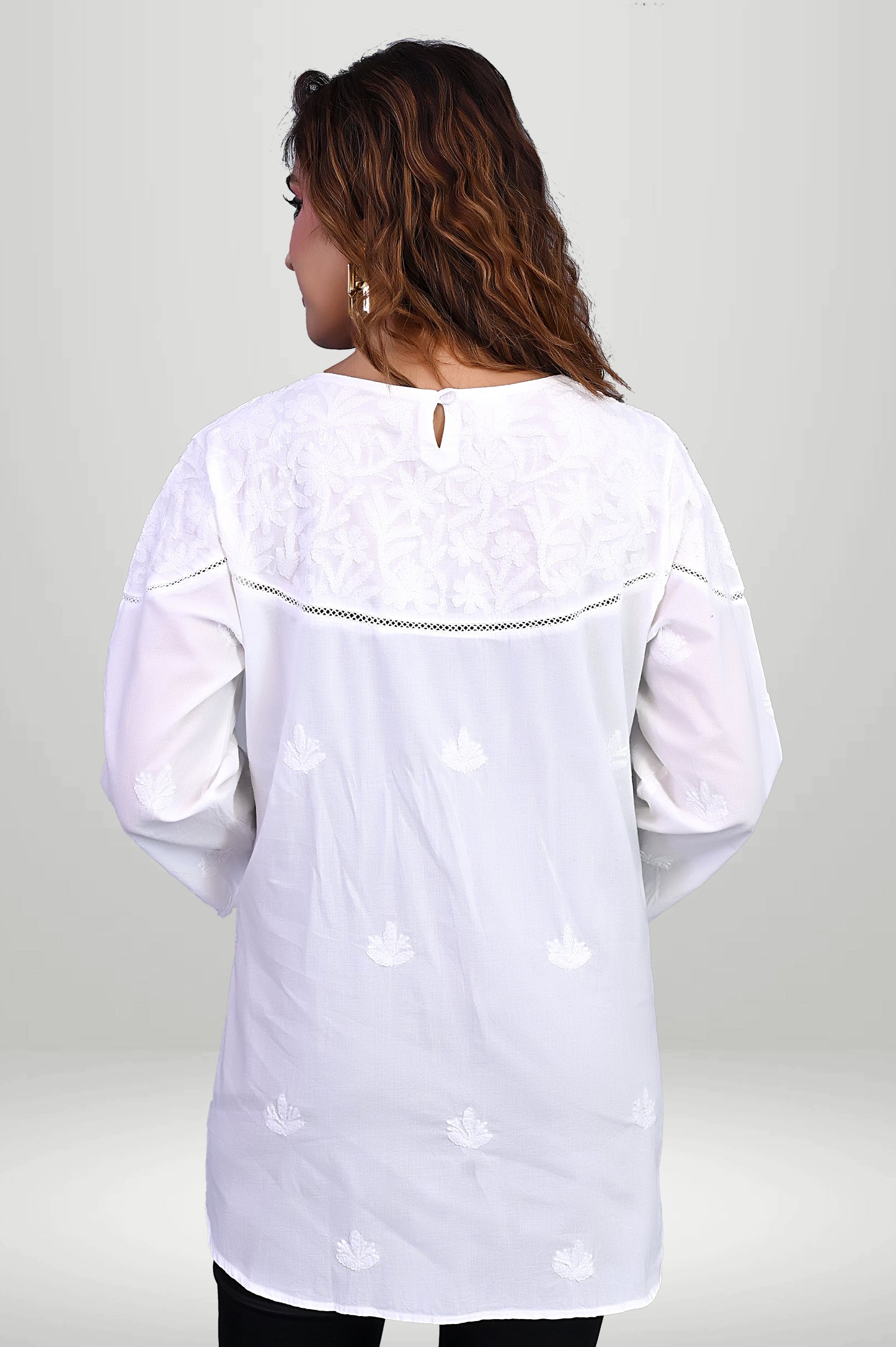 White Cotton Kurti with chikankari yoke Embroidery| virtuore