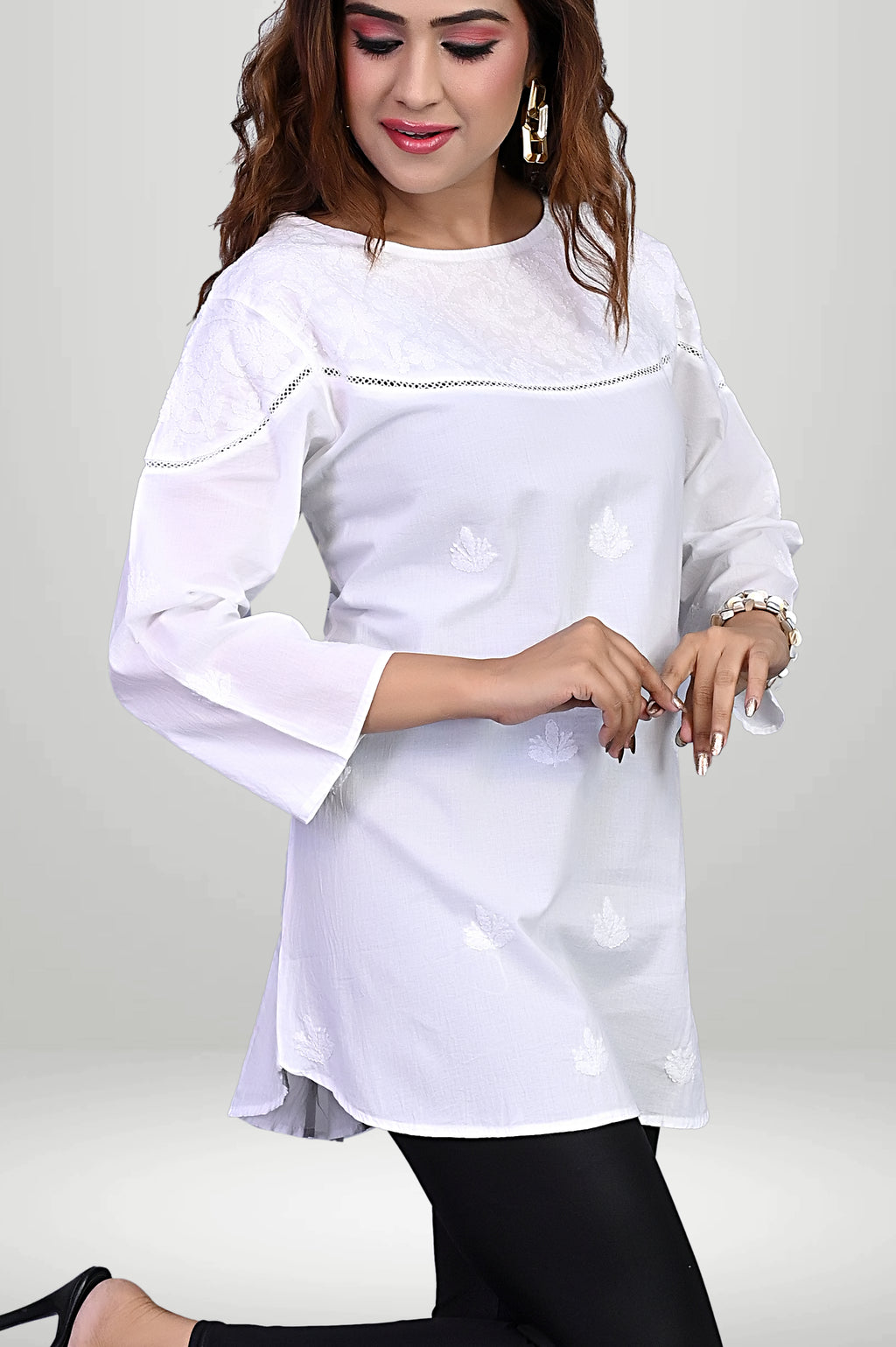 White Cotton Kurti with chikankari yoke Embroidery| virtuore