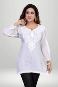 White Floral Chikankari Kurti – Lightweight Cotton | virtuore